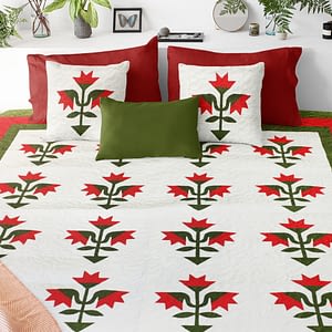 Hand Applique Carolina Lily – FINISHED QUILT – Queen, Very Nice