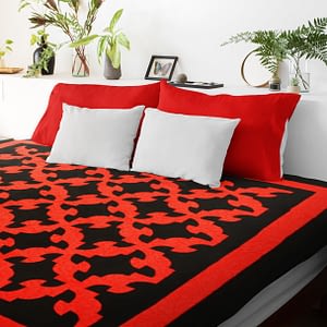 Patchwork Red & Black Drunkards Path FINISHED QUILT – Bold colors Queen Size