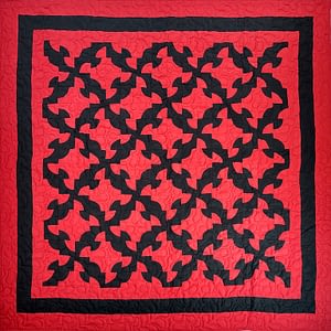 Patchwork Red & Black Drunkards Path FINISHED QUILT – Bold colors Queen Size